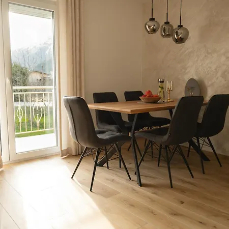 Schoenblick Apartament Weißenbach am Lech