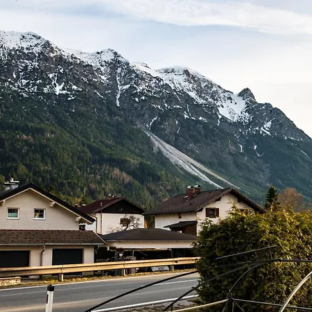 Apartment Schoenblick Weissenbach am Lech
