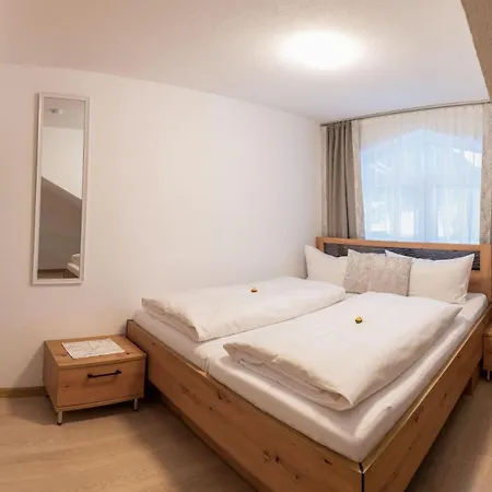 Schoenblick Apartment *