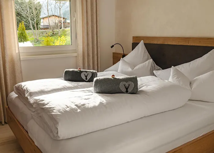 Schoenblick * Weissenbach am Lech